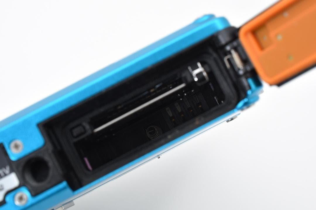 【お値下げ歓迎・美品】Panasonic LUMIX DMC-FT2 防水カメラ