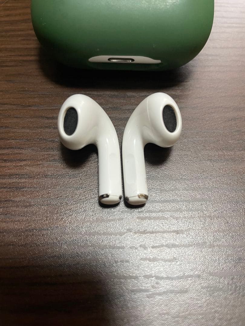AirPods3 2個 片方不具合あり ※説明必読