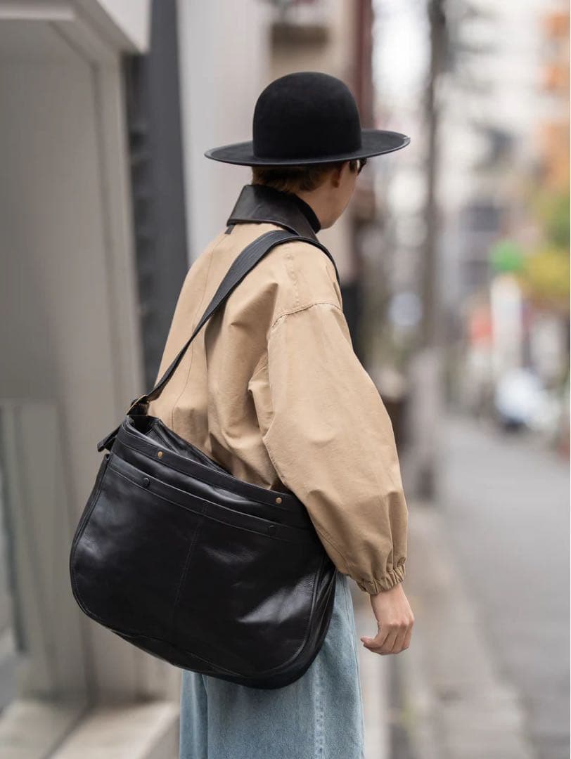 【新品】CCU NEW NEWSPAPER BAG L