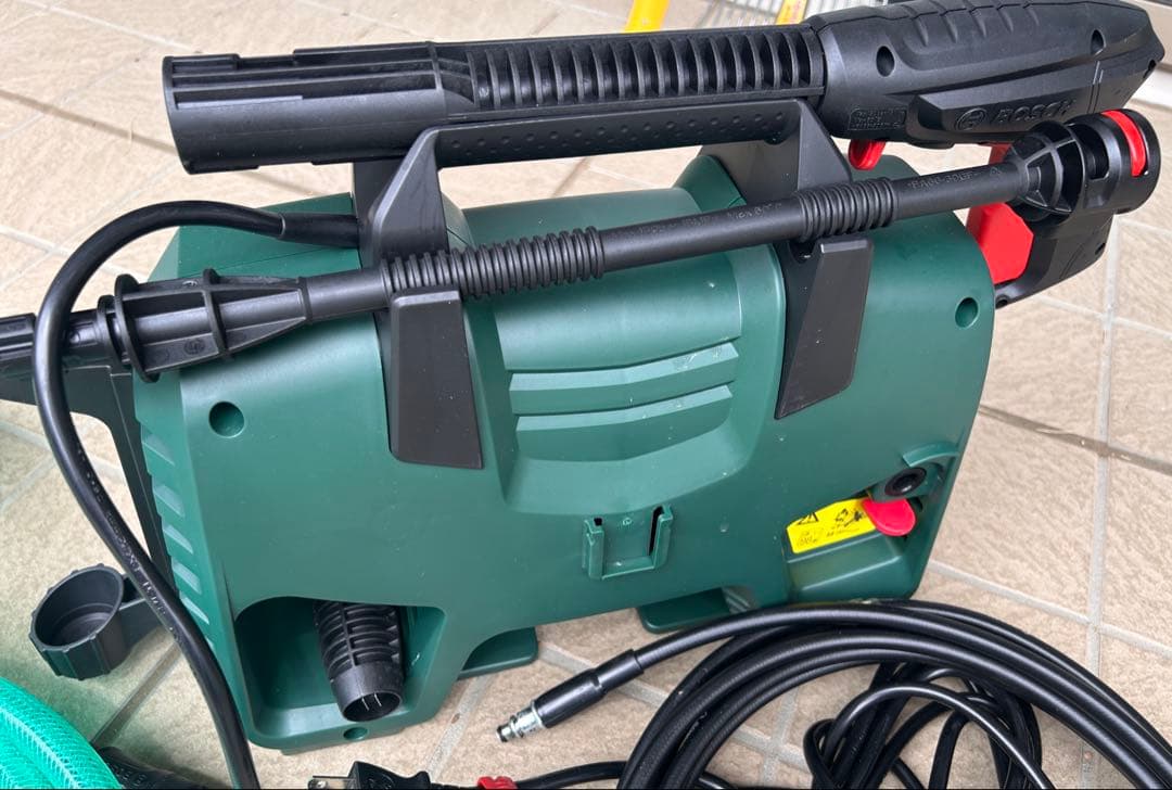 【美品】高圧洗浄機　BOSCH　EA110
