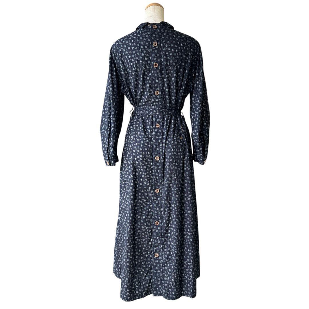 極近年美品　45R もこもこ花プリントのドレス　インディゴ