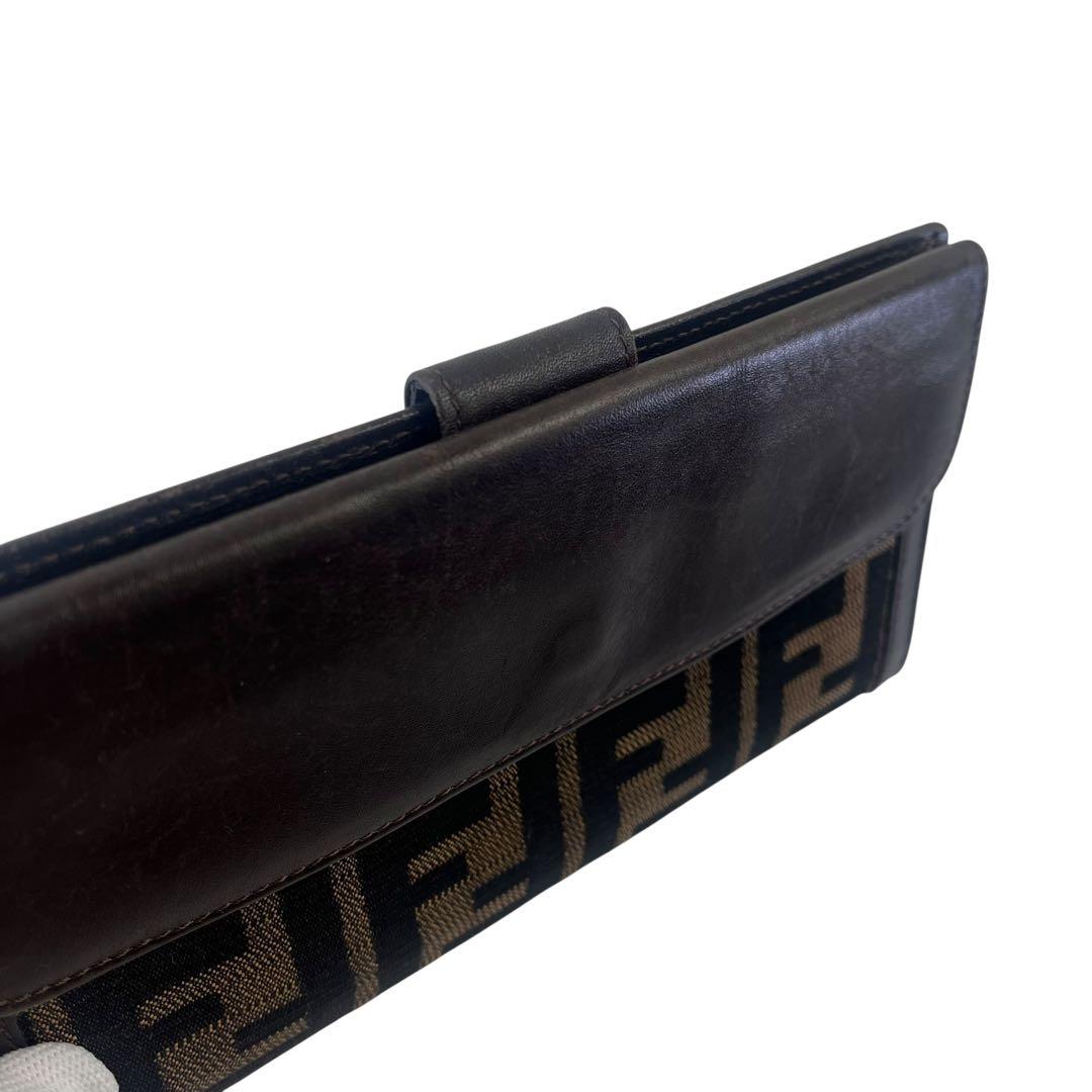 FENDI フェンディ 長財布 ズッカ 折り財布 フラップ 本革