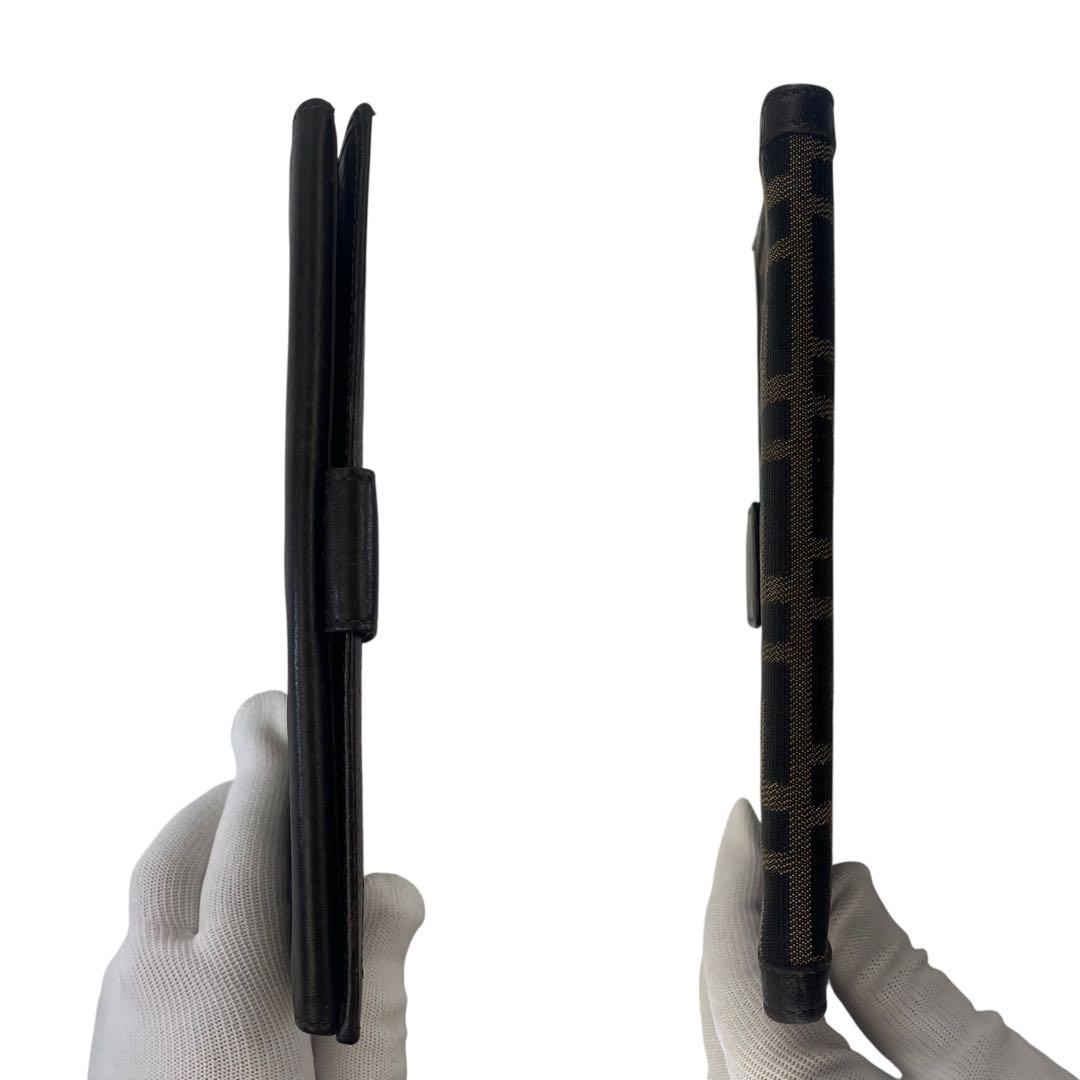 FENDI フェンディ 長財布 ズッカ 折り財布 フラップ 本革