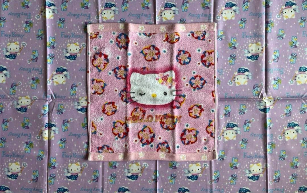 ハローキティハンカチ／タオル 22枚