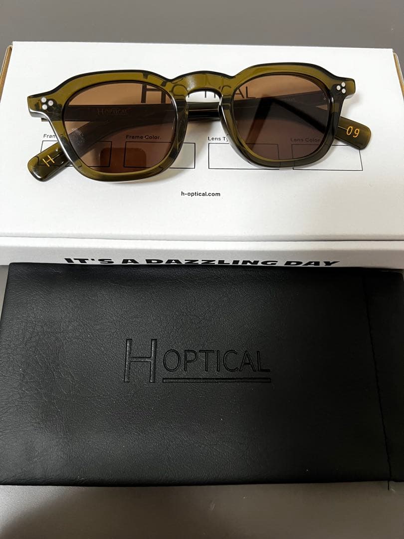 新品未使用 H OPTICAL オリーブサングラス モデル09