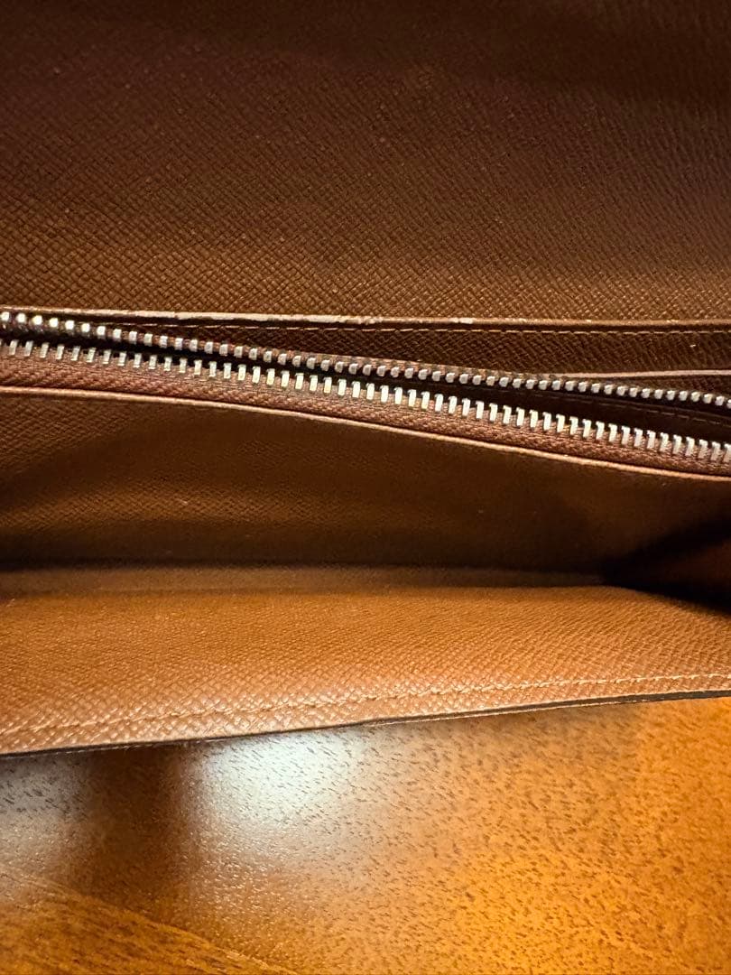 Louis Vuitton モノグラム ポルトフォイユ サラ財布(箱付き正規品)