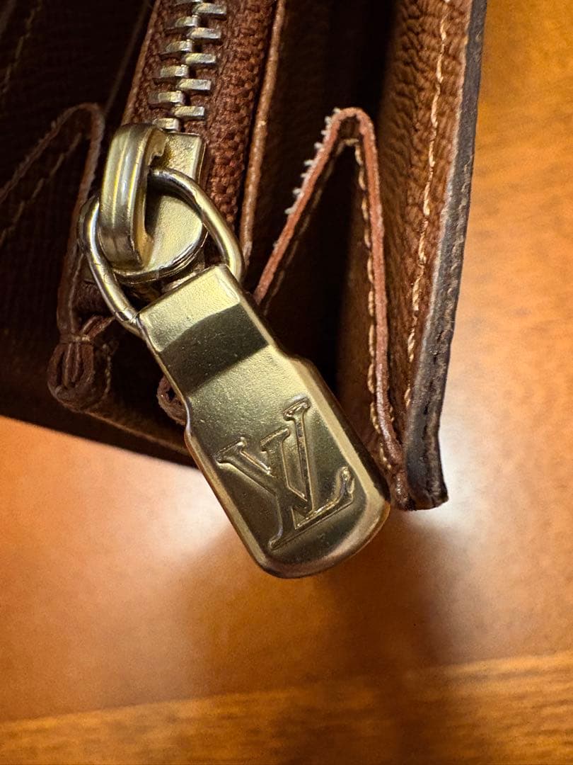 Louis Vuitton モノグラム ポルトフォイユ サラ財布(箱付き正規品)