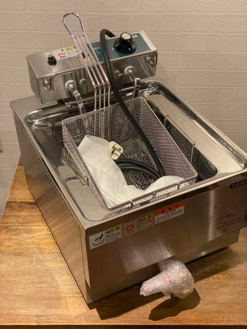 タニコ　フライヤー