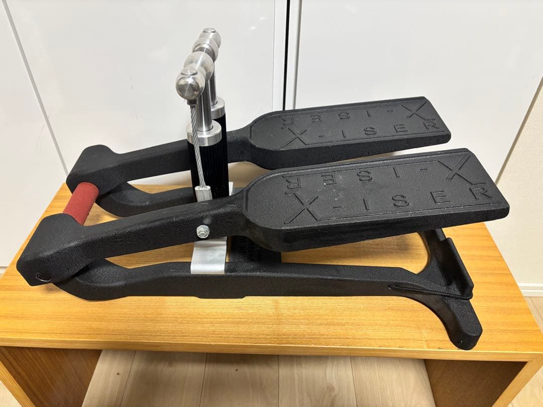 XISER エクサー社　エアロビクス・ステッパー