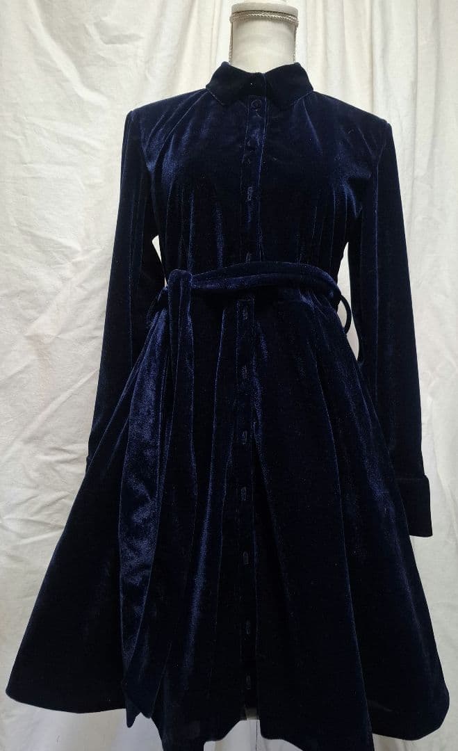 顕様 ベルベットフレアワンピース