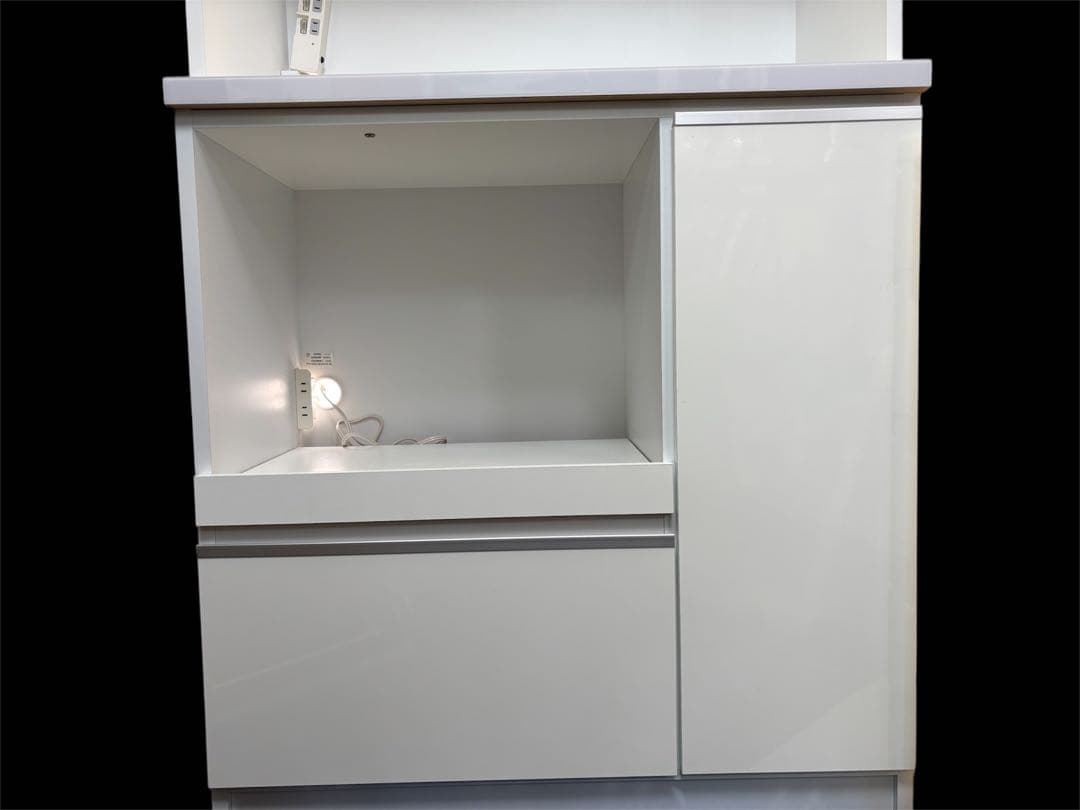 #ホワイト食器棚