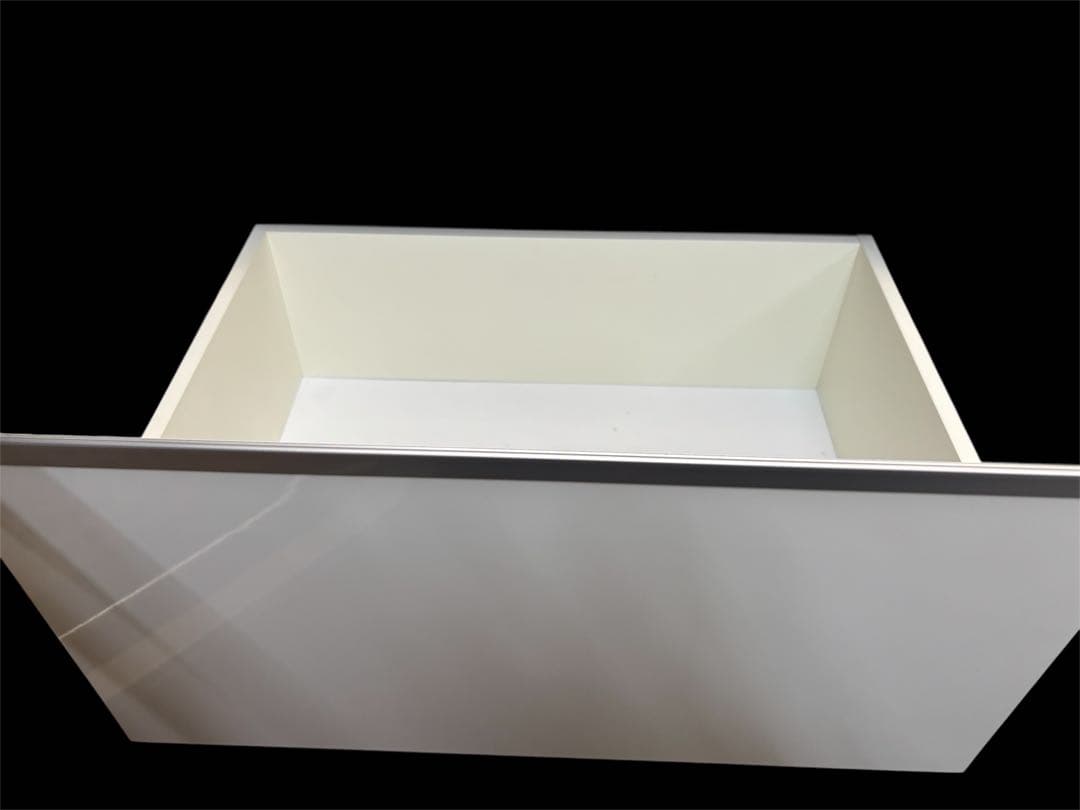 #ホワイト食器棚