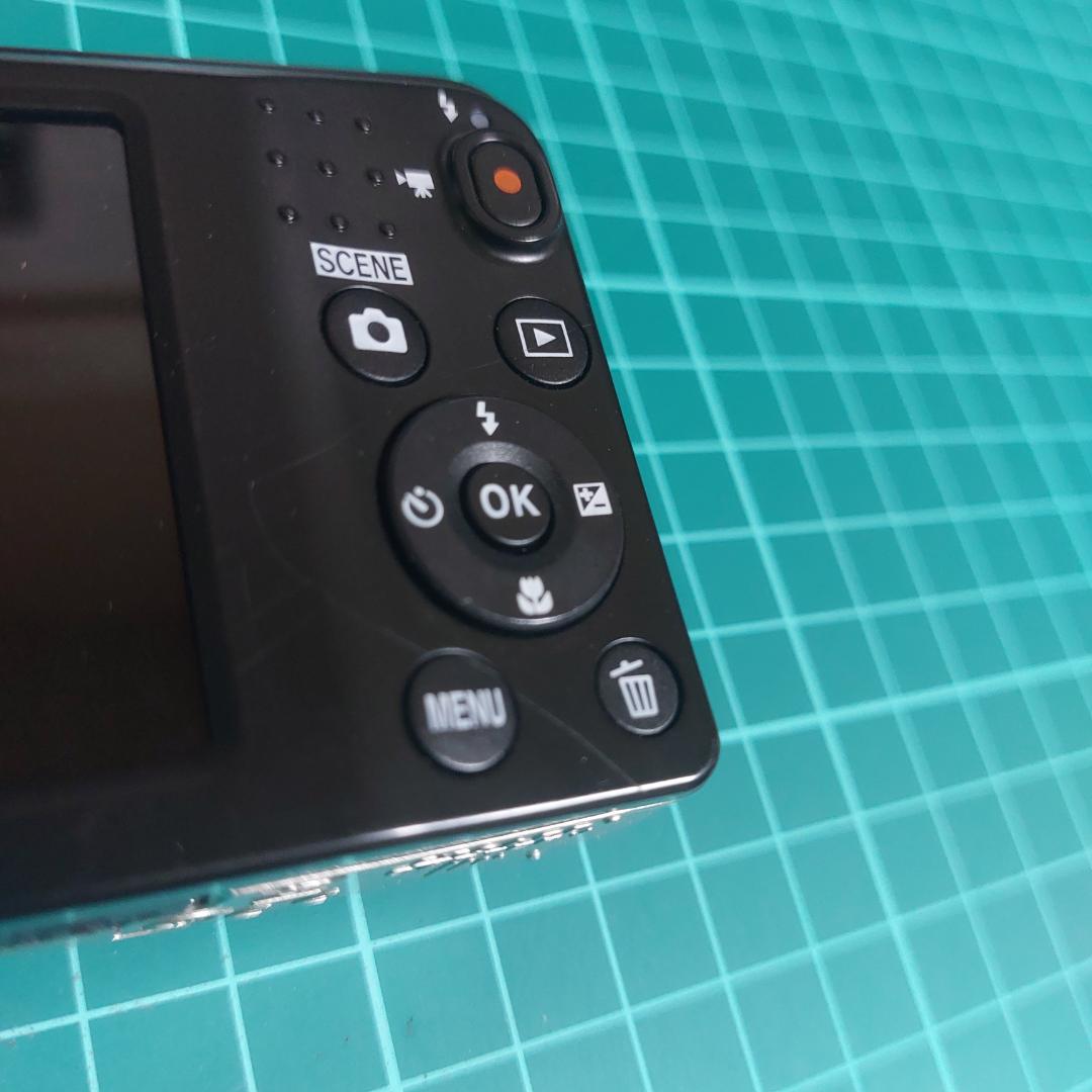 Nikon COOLPIX A10　ニコン クールピクス　シルバー