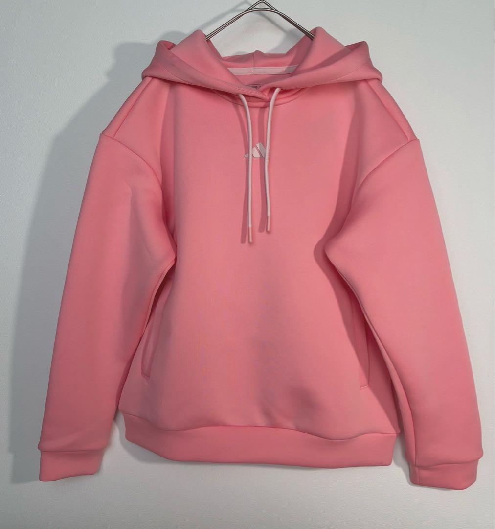 未使用アディダス ゴルフ　ダンボールニットセットアップ　フーディー　スカート