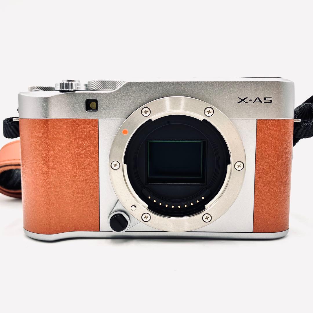 美品♪ FUJIFILM X-A5 ブラウン　15-45mmレンズキット