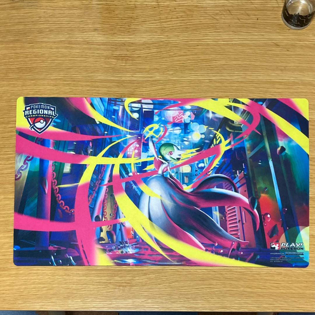 メガサーナイトプレイマット2025 海外限定 新品未使用