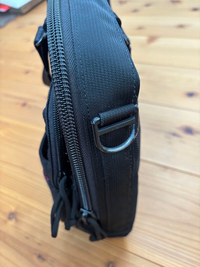 ブリーフィング B4ライナー 黒 美品