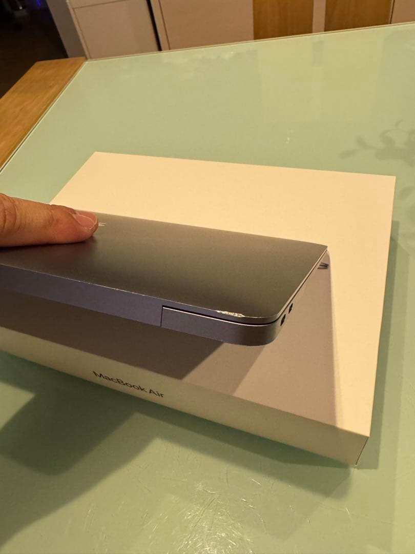 Macbook Air M1 充電回数少なめ 新品充電器ケーブル付 13インチ