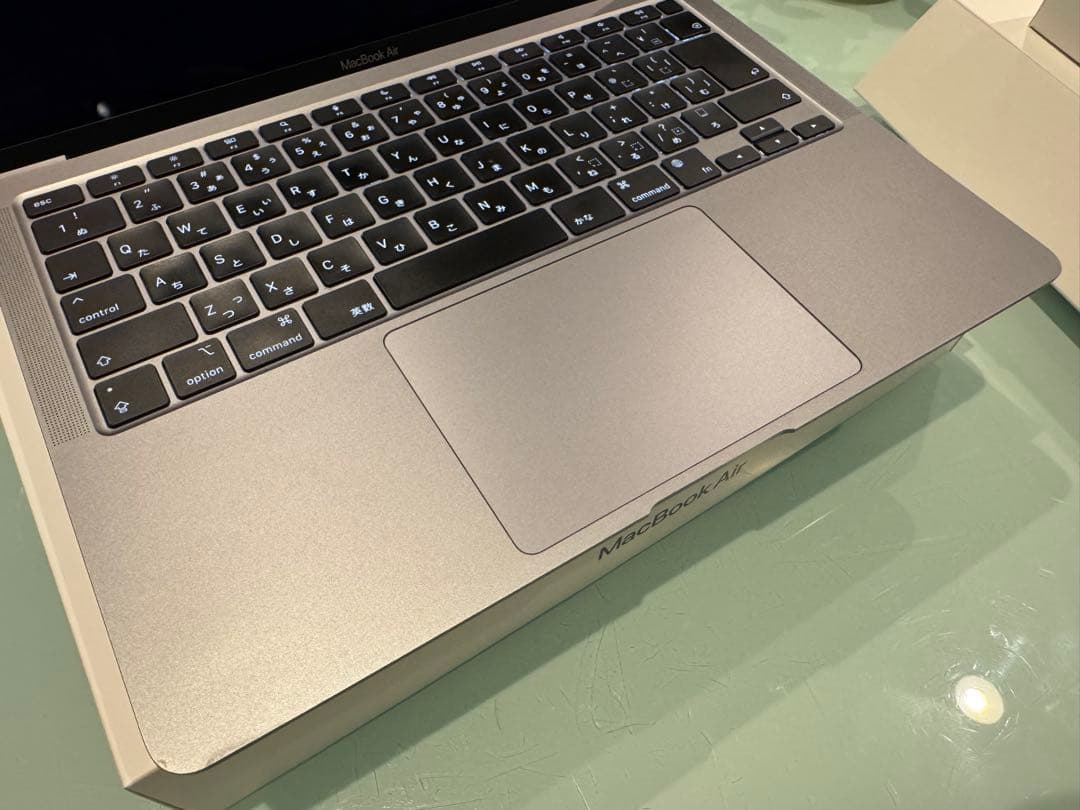 Macbook Air M1 充電回数少なめ 新品充電器ケーブル付 13インチ
