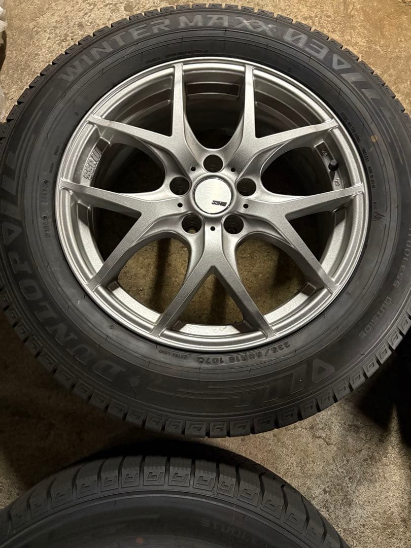 売切セール！1月31日まで【送料込】235/60R18 スタッドレスセット