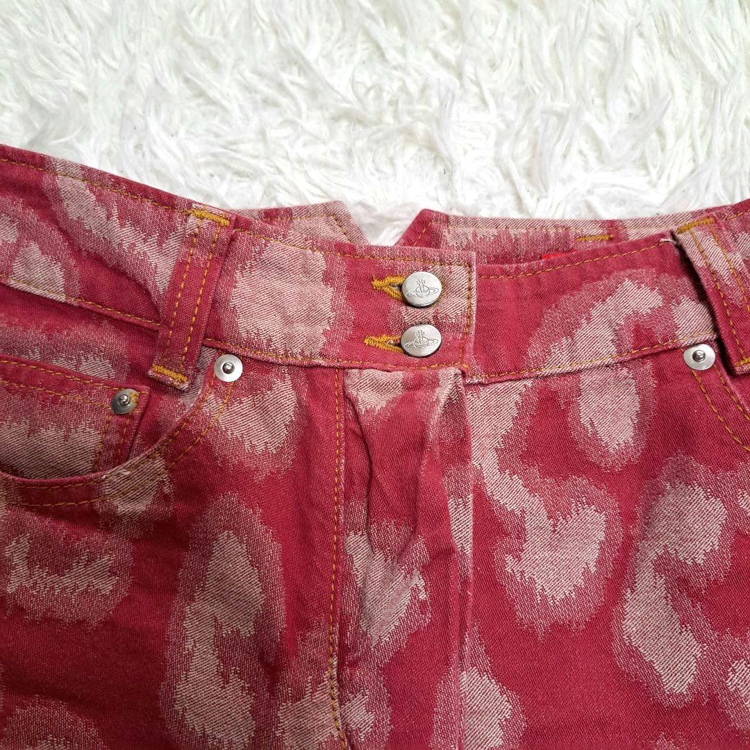 【Vivienne Westwood】レオパード柄　ピンクレッドショートパンツ