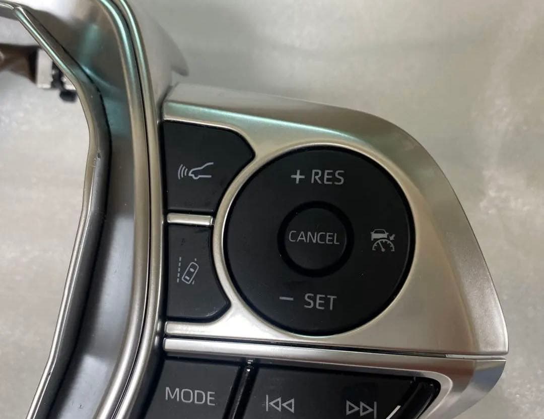 美品 グラージオ 220クラウン ステアリングスイッチ ASSY 金属調