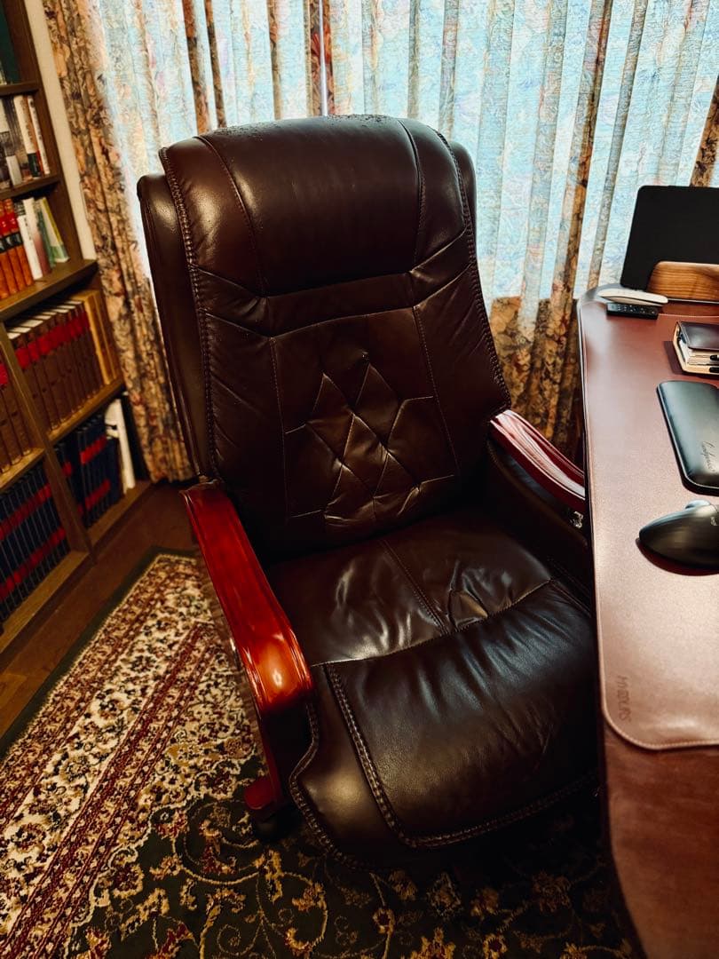 4/4までの短期出品❗️エグゼクティブチェア　革製