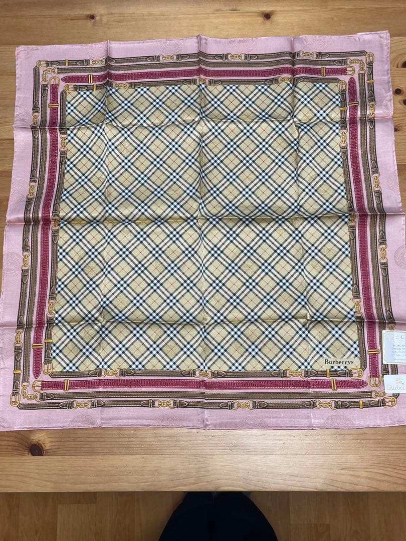 H*a様 シルク&コットンBurberrys チェック柄 ハンカチ セット