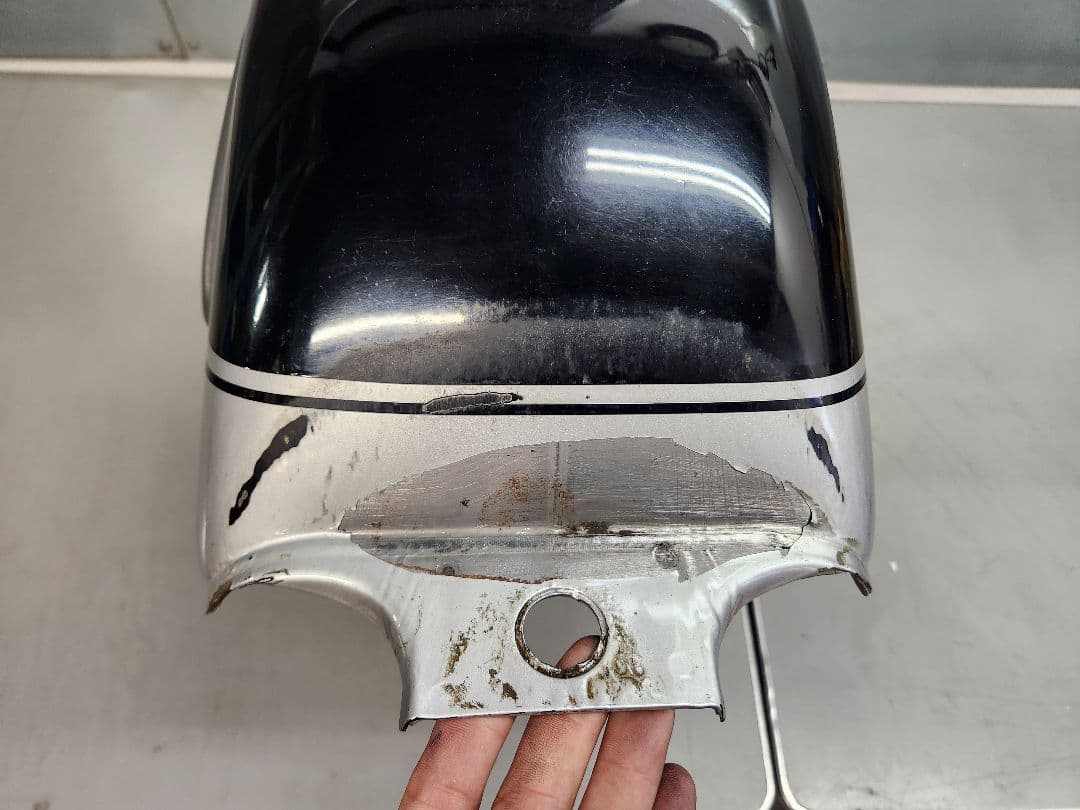 H*o様 GB250 タンク 大きな凹みなし 塗装ベース