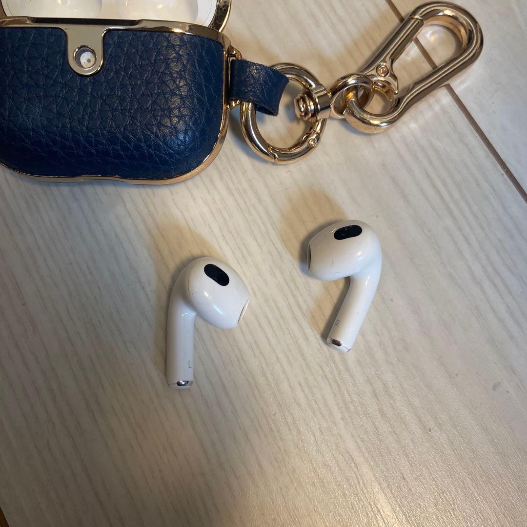 AirPods第3世代本体 ケース付き