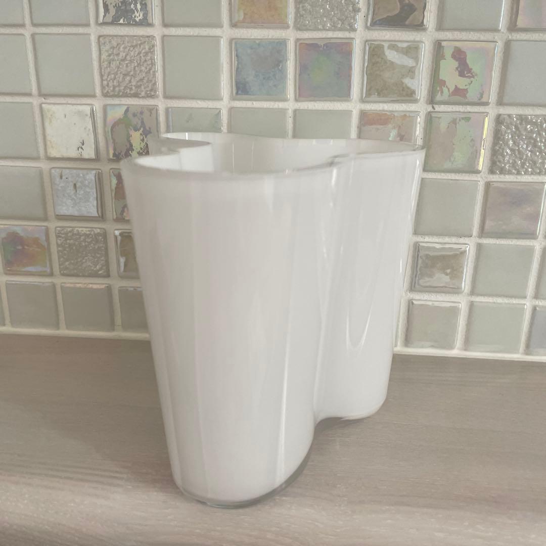 Mpico❗️ イッタラ　フラワーベース ホワイト　95mm