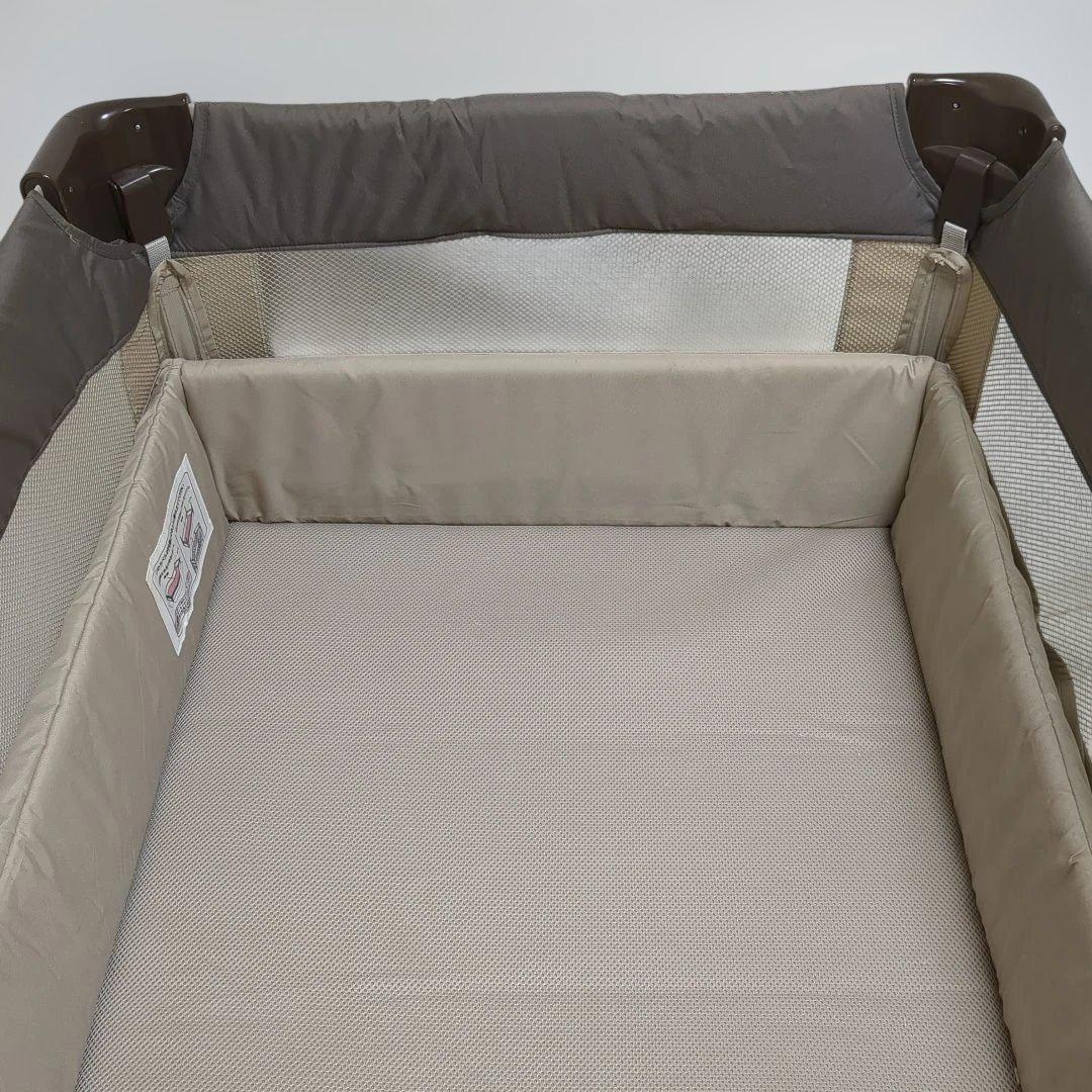 アップリカ　ココネルエアーab　折りたたみベビーベッド　ココアブラウン