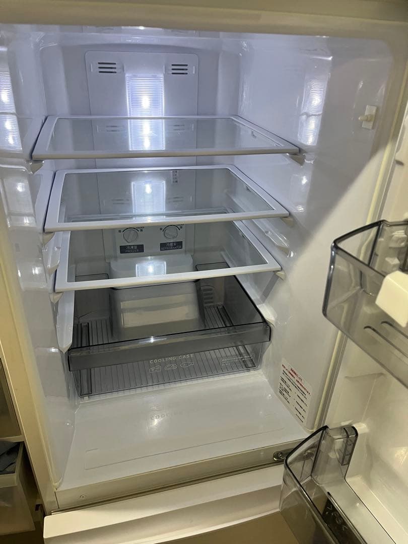 【送料込み】【超美品】三菱 冷凍冷蔵庫 MR-P15E2H-W