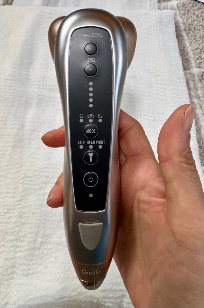 direia ZERU 美顔器 LEDライト付き