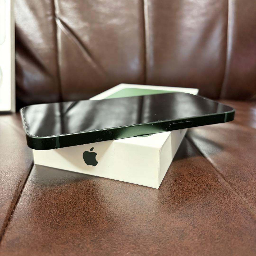 【週末値引き】iPhone 13 256G SIMフリー グリーン 本体