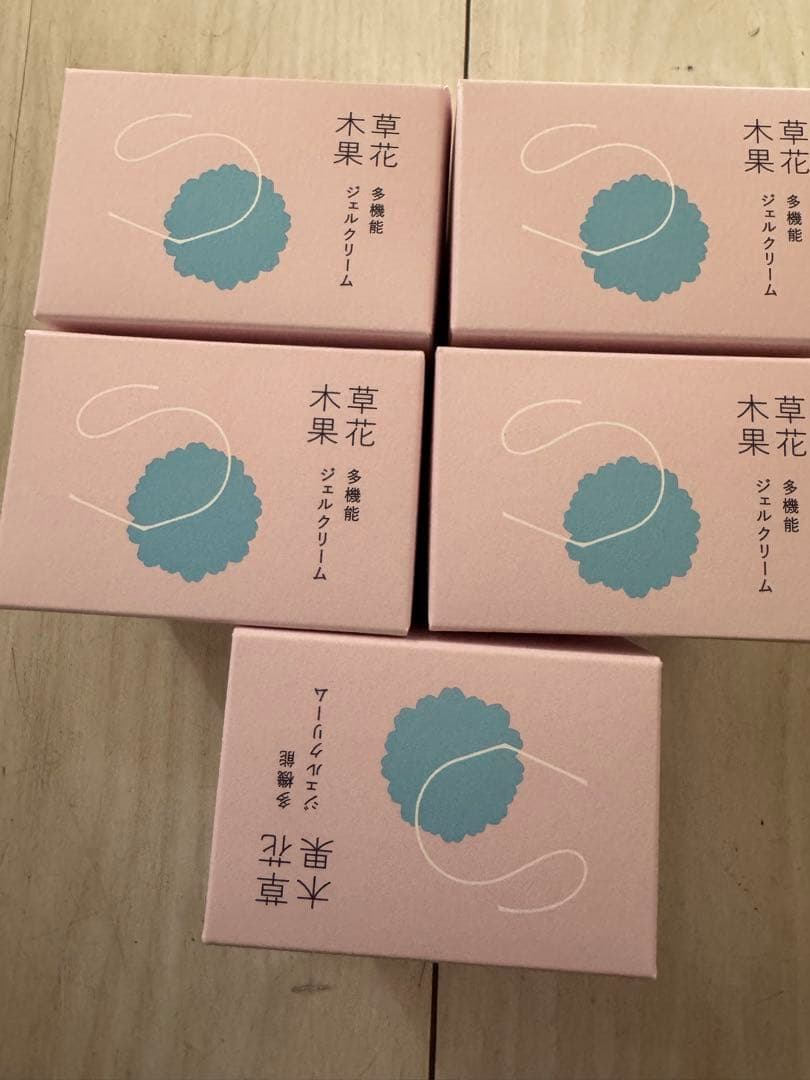 【未使用5個セット】草花木果／多機能ジェルクリーム 90g