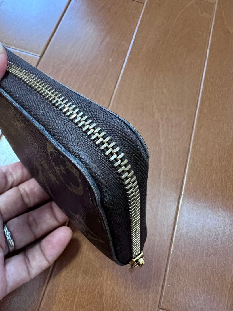 ルイヴィトン　モノグラム　ジッピーパース　ケース　LV