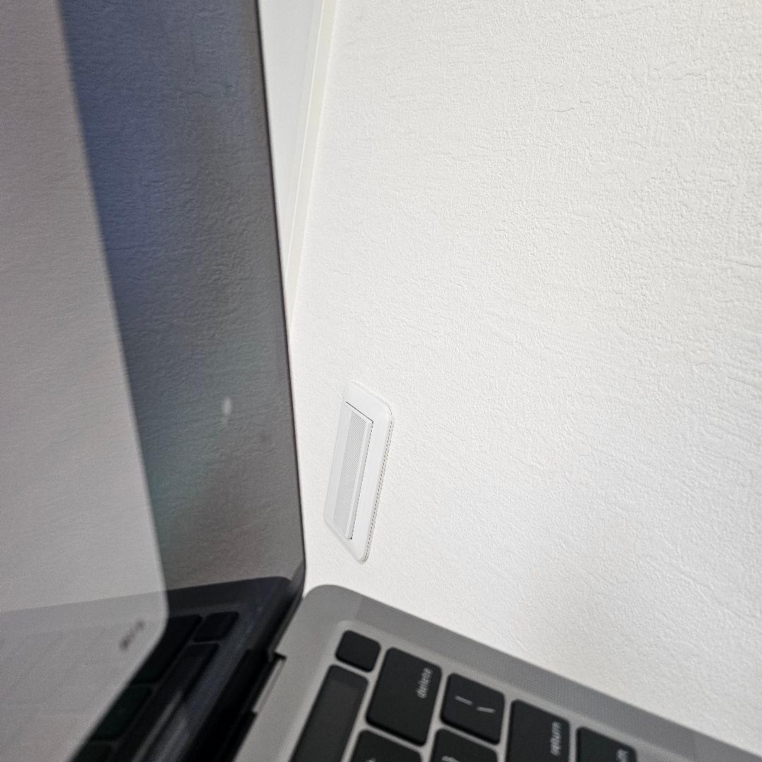 【最終】MacBook Pro 13インチ 2020 ジャンク品 充電器付き