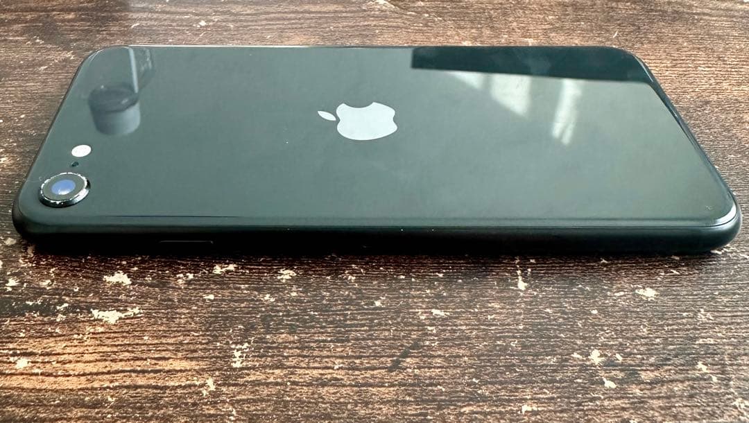 美品 iPhone SE SIMフリー第三世代 64GB ミッドナイト 本体箱付