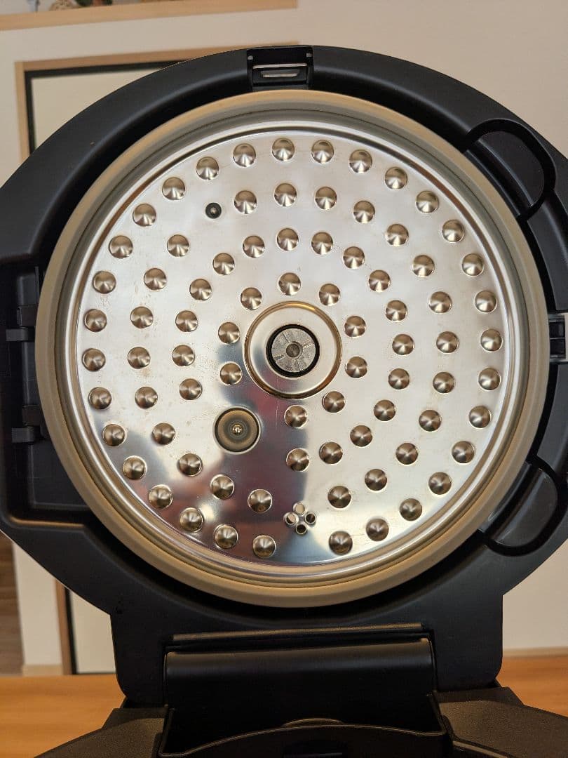 ヘルシオ　ホットクック2.4L　KN-HW24Ｈ　【2025年3月購入】