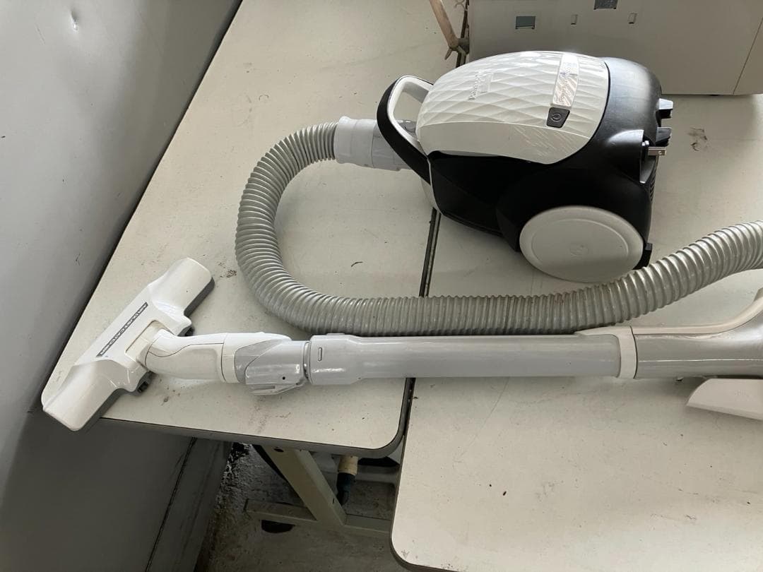 パナソニック クリーナー 電気掃除機 紙パック式掃除機 MC-PKL18A-W