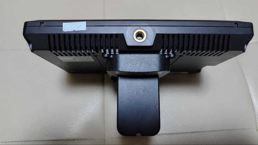 Feelworld FW279 7inフィールドモニターとバッテリーAC電源追加