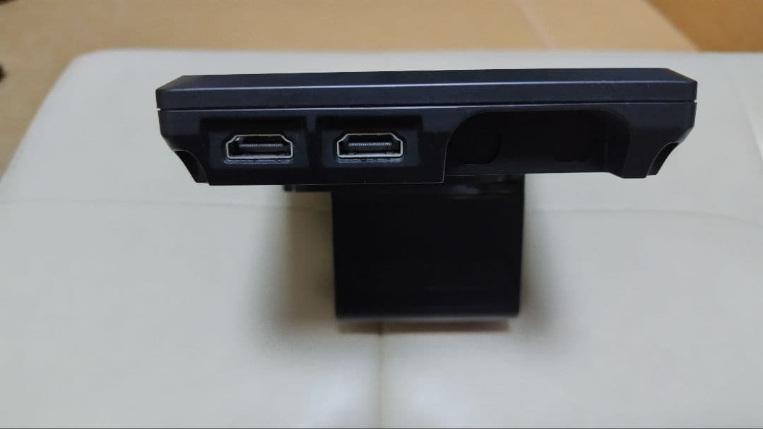 Feelworld FW279 7inフィールドモニターとバッテリーAC電源追加