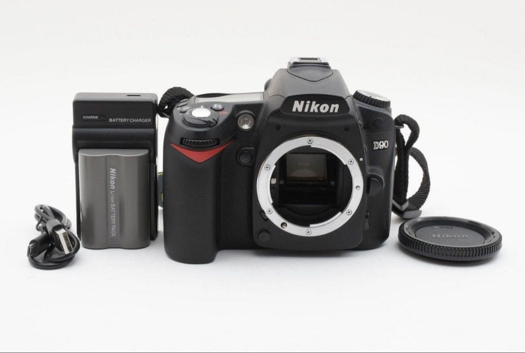 Nikon D90 デジタル一眼レフカメラ 本体　※オマケ付き