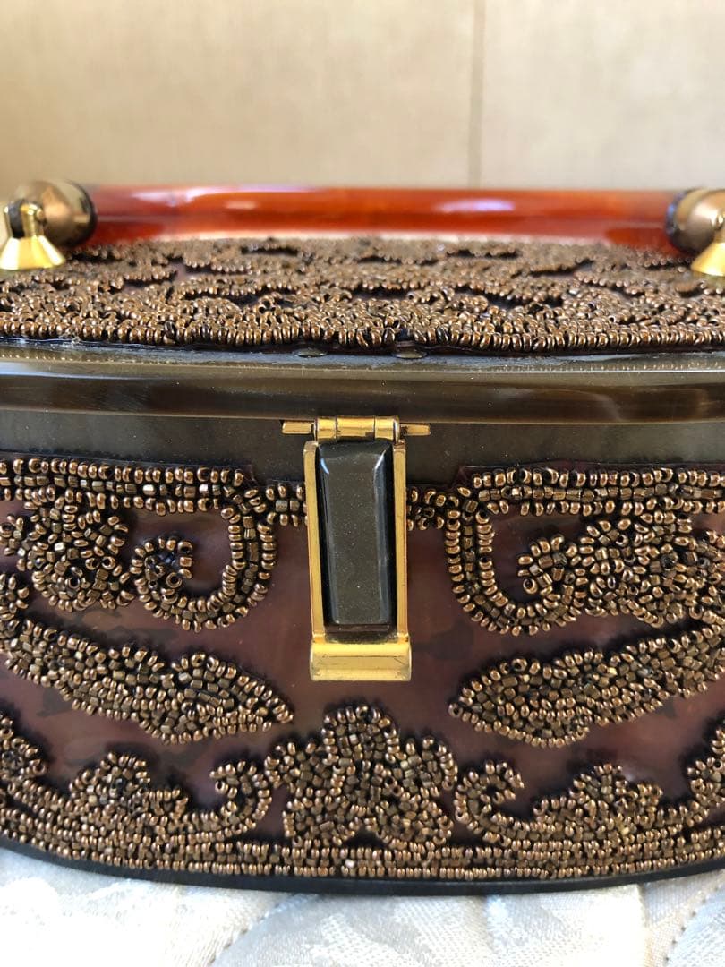 ヴィンテージ　ルーサイトバッグ　ビーズ