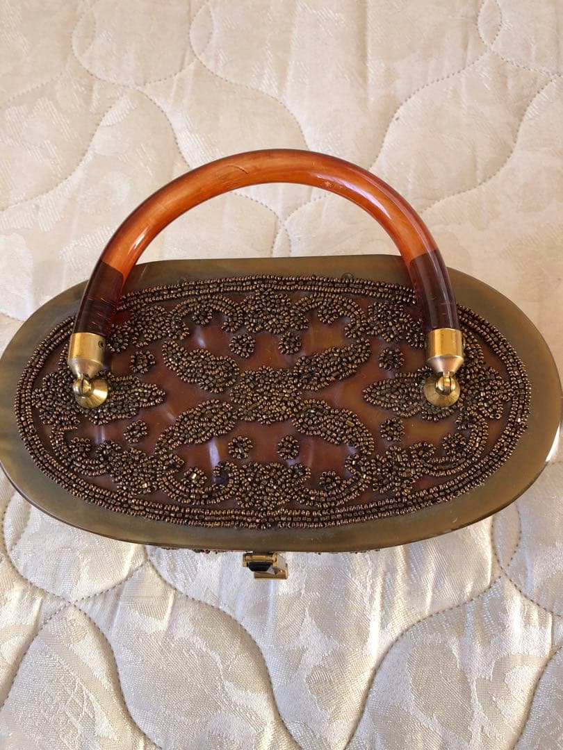 ヴィンテージ　ルーサイトバッグ　ビーズ