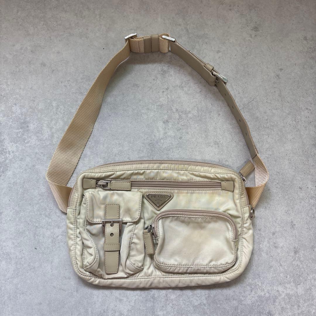 プラダ　ナイロン　ウエストポーチ　ボディバッグ