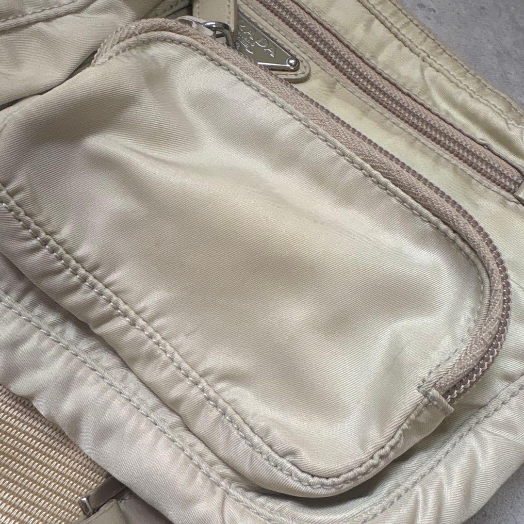 プラダ　ナイロン　ウエストポーチ　ボディバッグ
