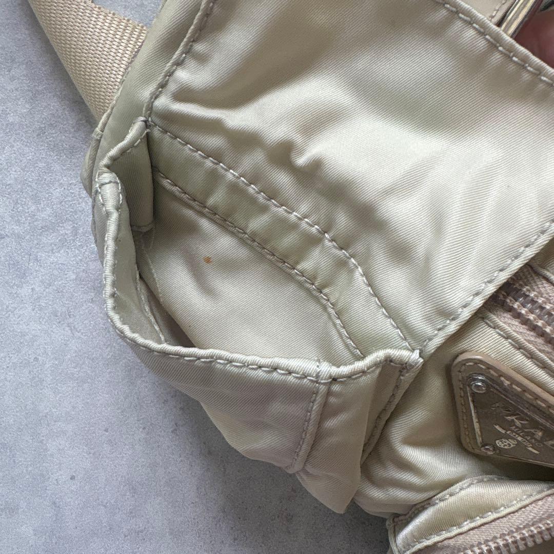 プラダ　ナイロン　ウエストポーチ　ボディバッグ