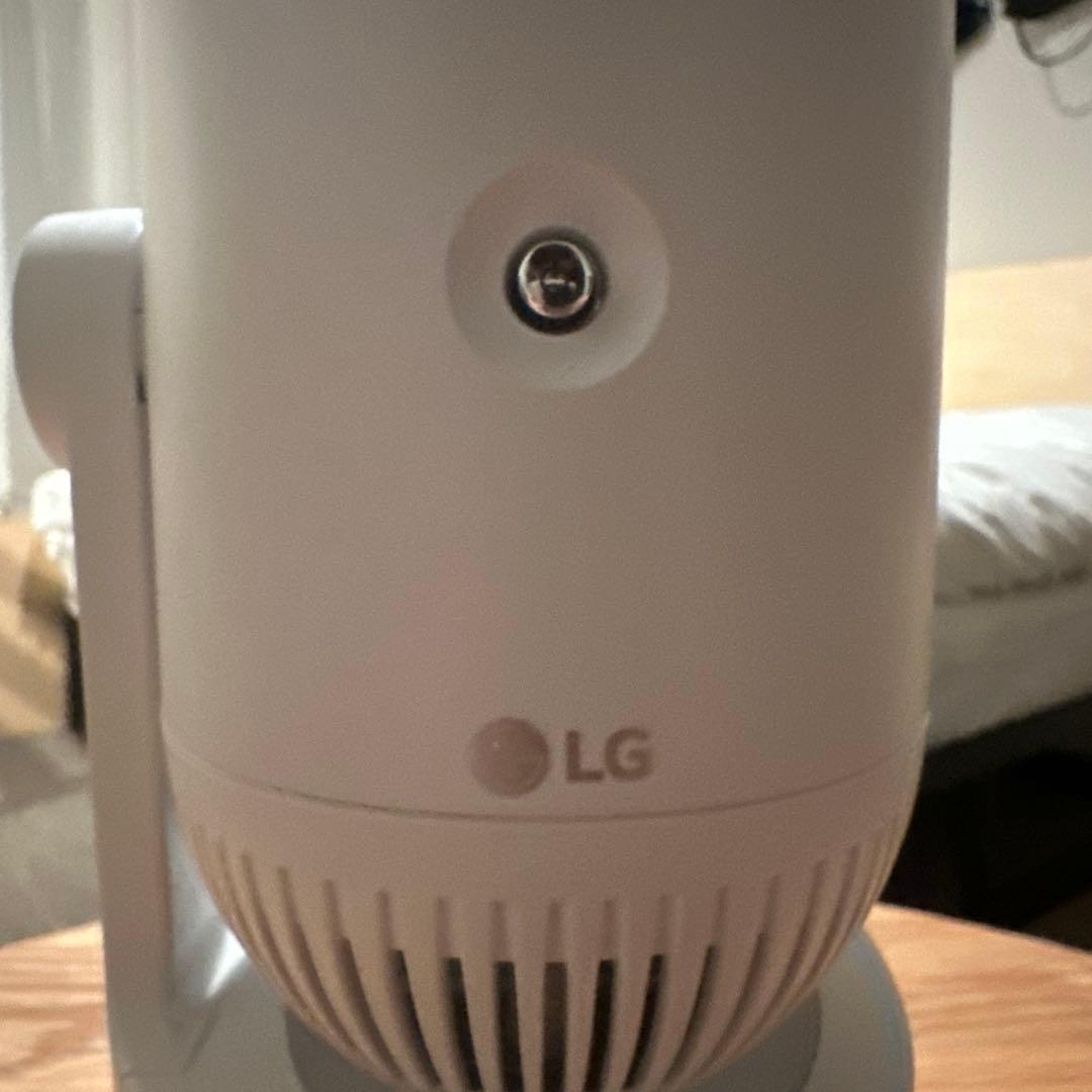 LG おしゃれ携帯プロジェクター